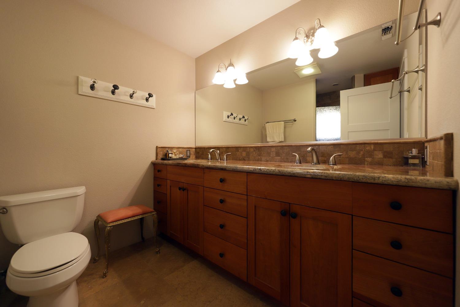 Detail Gallery Image 38 of 46 For 2451 Kingsgate, Placerville,  CA 95667 - 3 Beds | 2/1 Baths