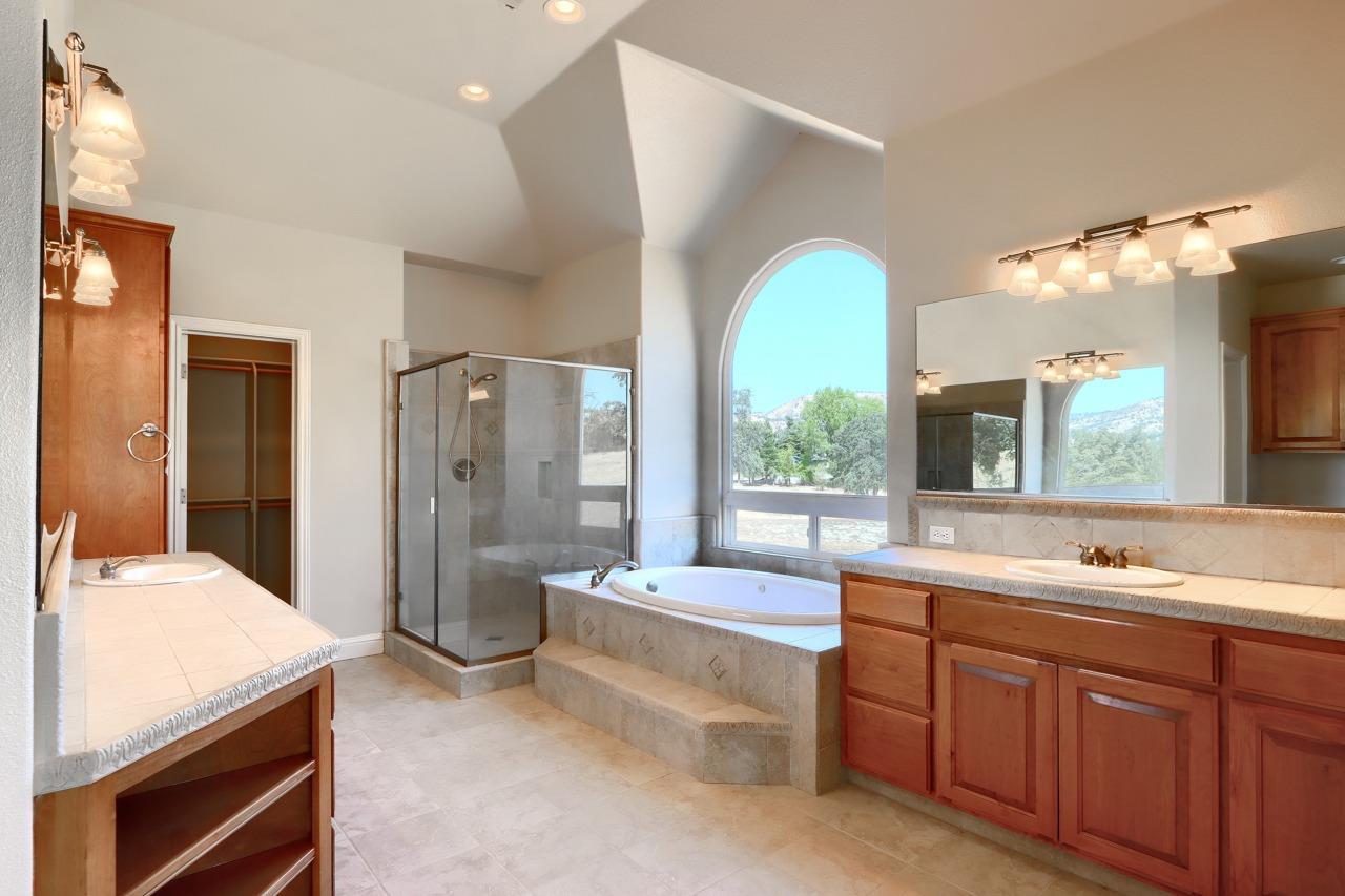 Detail Gallery Image 31 of 74 For 3022 Blue Oak Dr, Catheys Valley,  CA 95306 - 4 Beds | 3/1 Baths