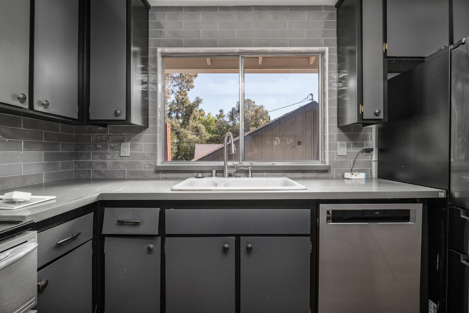 Easy Way, Auburn, California image 13
