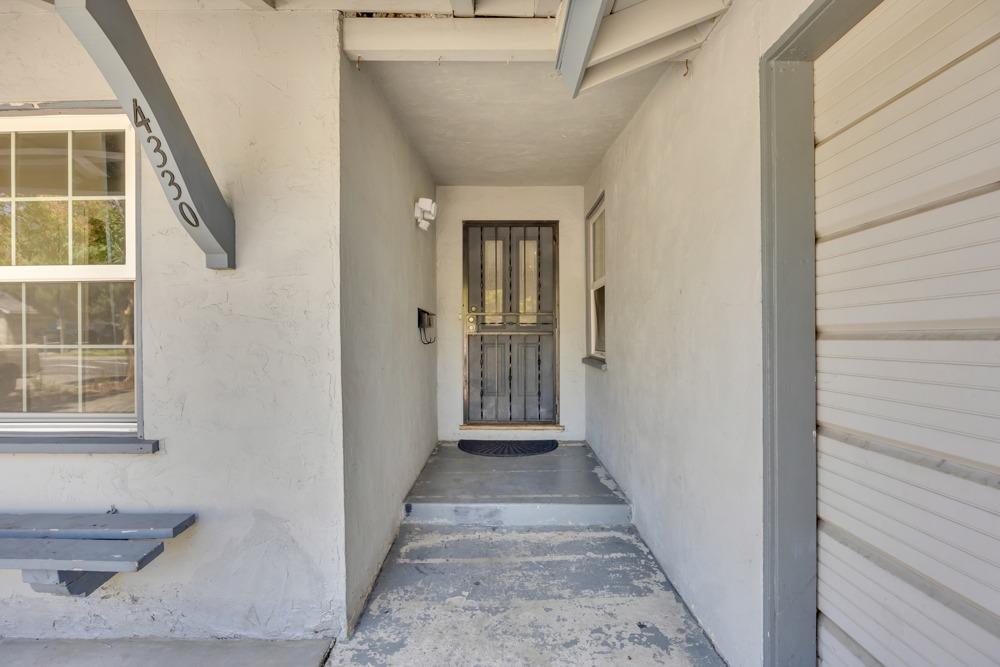 Detail Gallery Image 11 of 46 For 4330 Stockbridge Ave, Sacramento,  CA 95842 - 4 Beds | 2 Baths