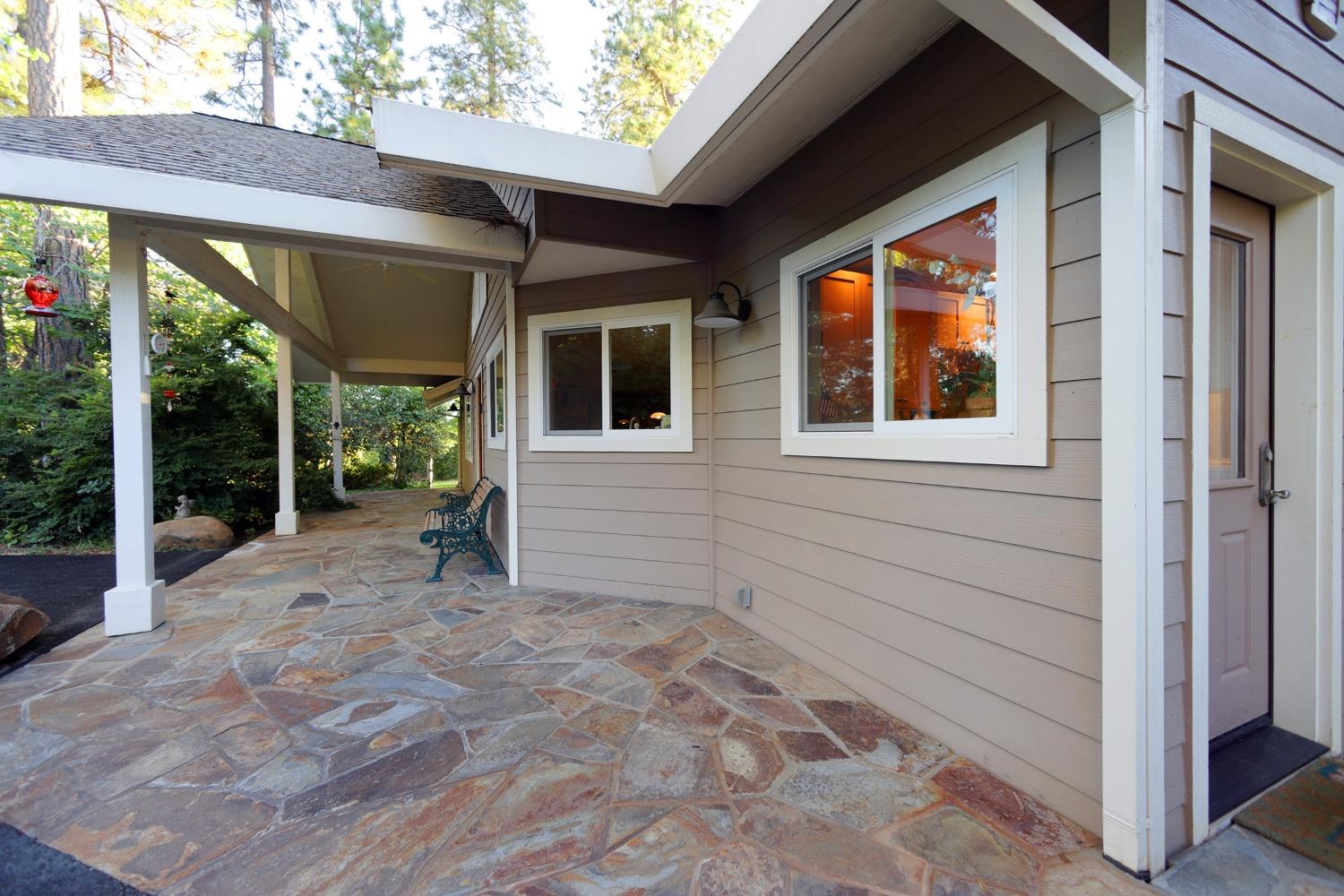 Detail Gallery Image 6 of 46 For 2451 Kingsgate, Placerville,  CA 95667 - 3 Beds | 2/1 Baths