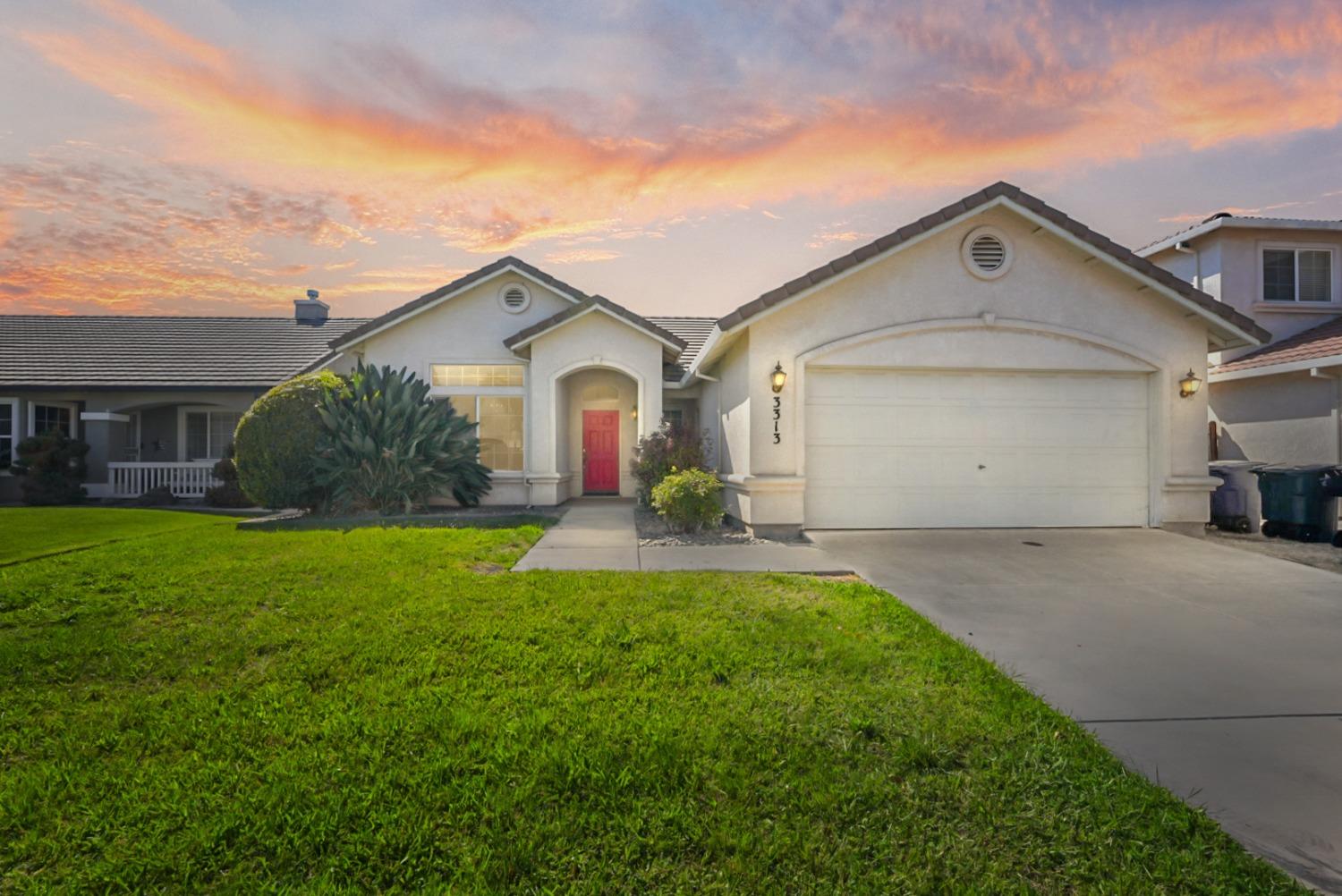 Detail Gallery Image 1 of 1 For 3313 Saddle Creek Ln, Modesto,  CA 95355 - 3 Beds | 2 Baths