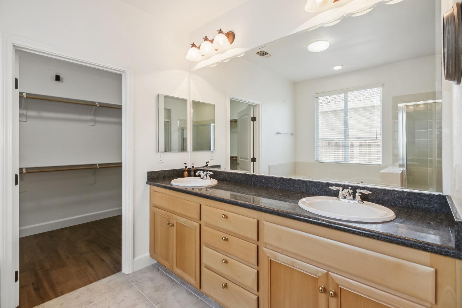 Detail Gallery Image 26 of 46 For 4081 Ionian Sea Ln, Sacramento,  CA 95834 - 2 Beds | 2 Baths