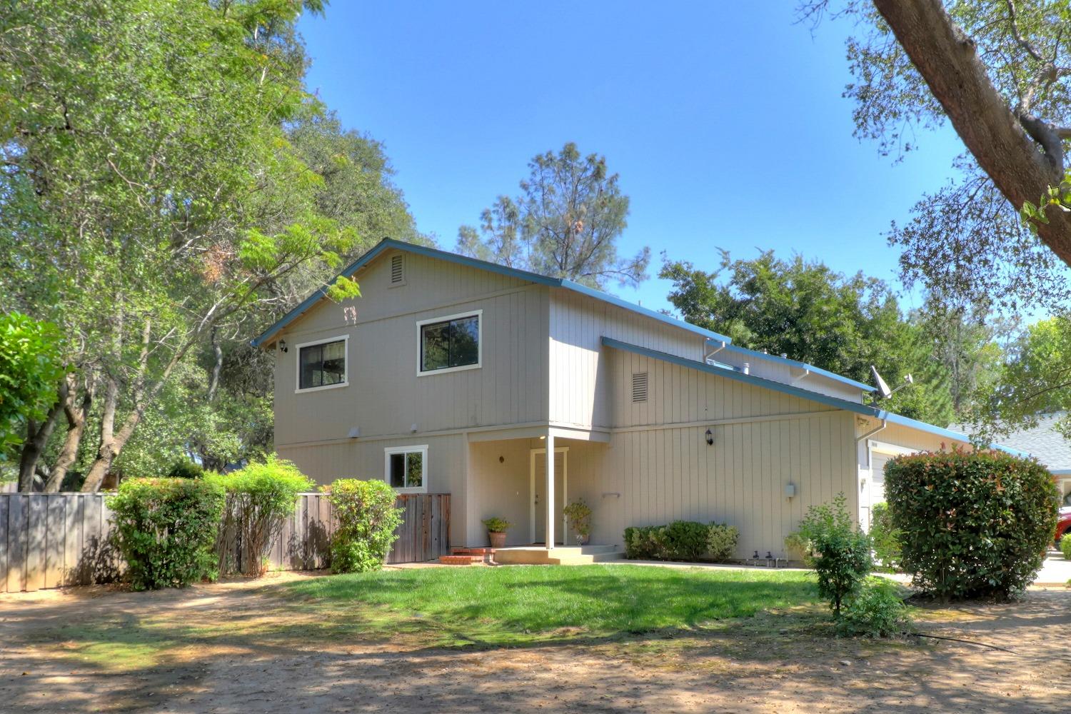 Detail Gallery Image 1 of 1 For 5890 Tudor Way, Loomis,  CA 95650 - 2 Beds | 2/1 Baths