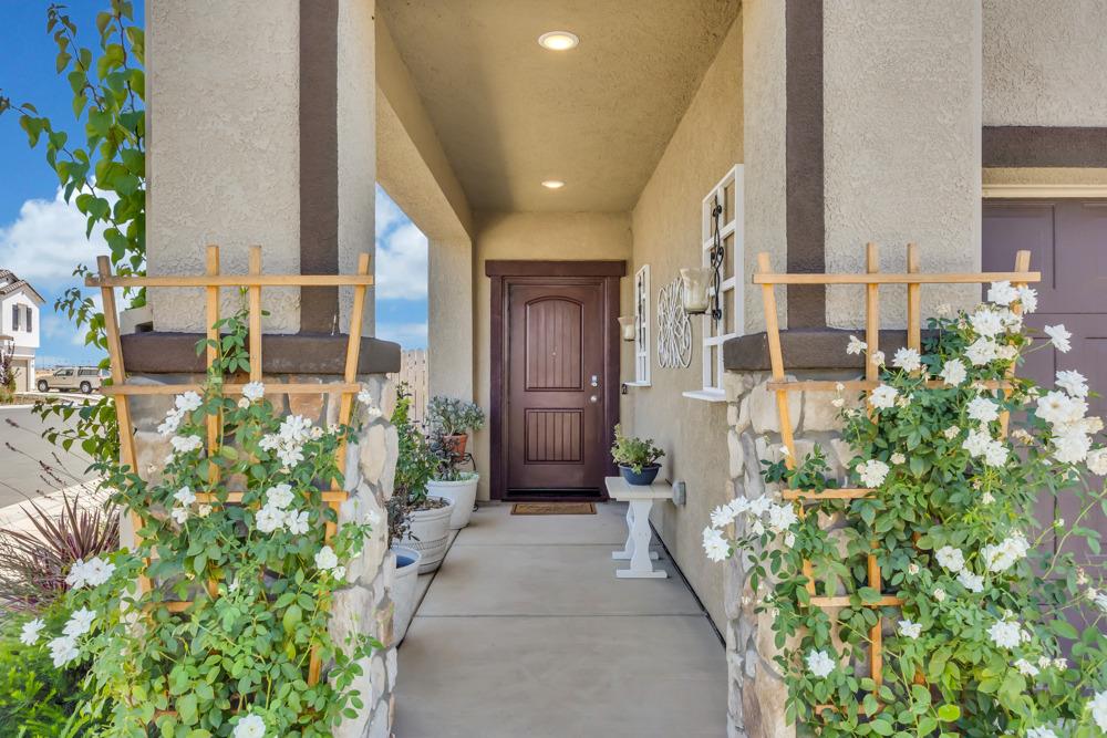 Detail Gallery Image 6 of 49 For 12162 Alamosa Dr, Rancho Cordova,  CA 95742 - 3 Beds | 2/1 Baths