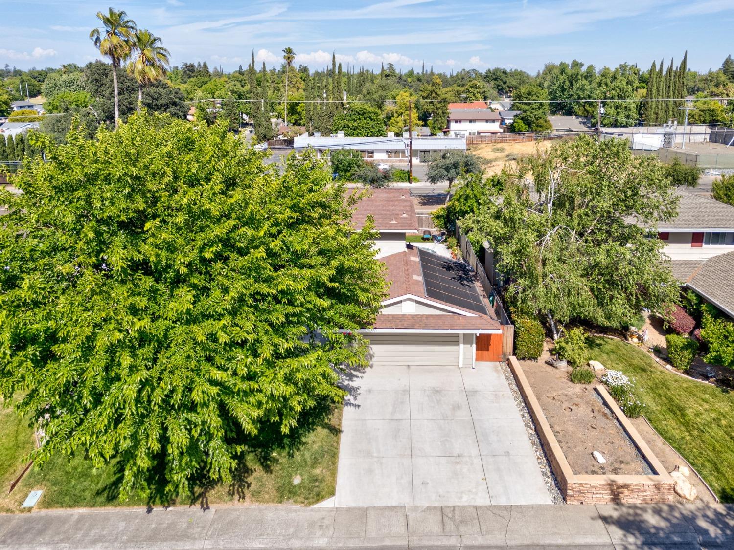 Detail Gallery Image 54 of 65 For 4700 Pedersen Way, Carmichael,  CA 95608 - 4 Beds | 2/1 Baths