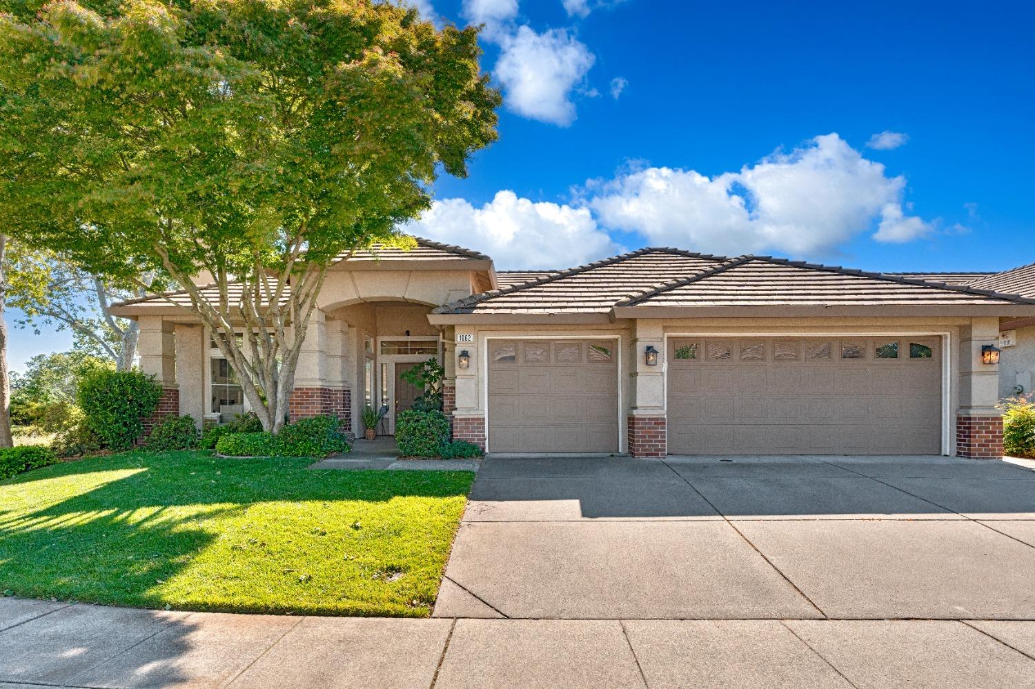 Detail Gallery Image 1 of 1 For 1062 Perazzo Cir, Folsom,  CA 95630 - 3 Beds | 2/1 Baths