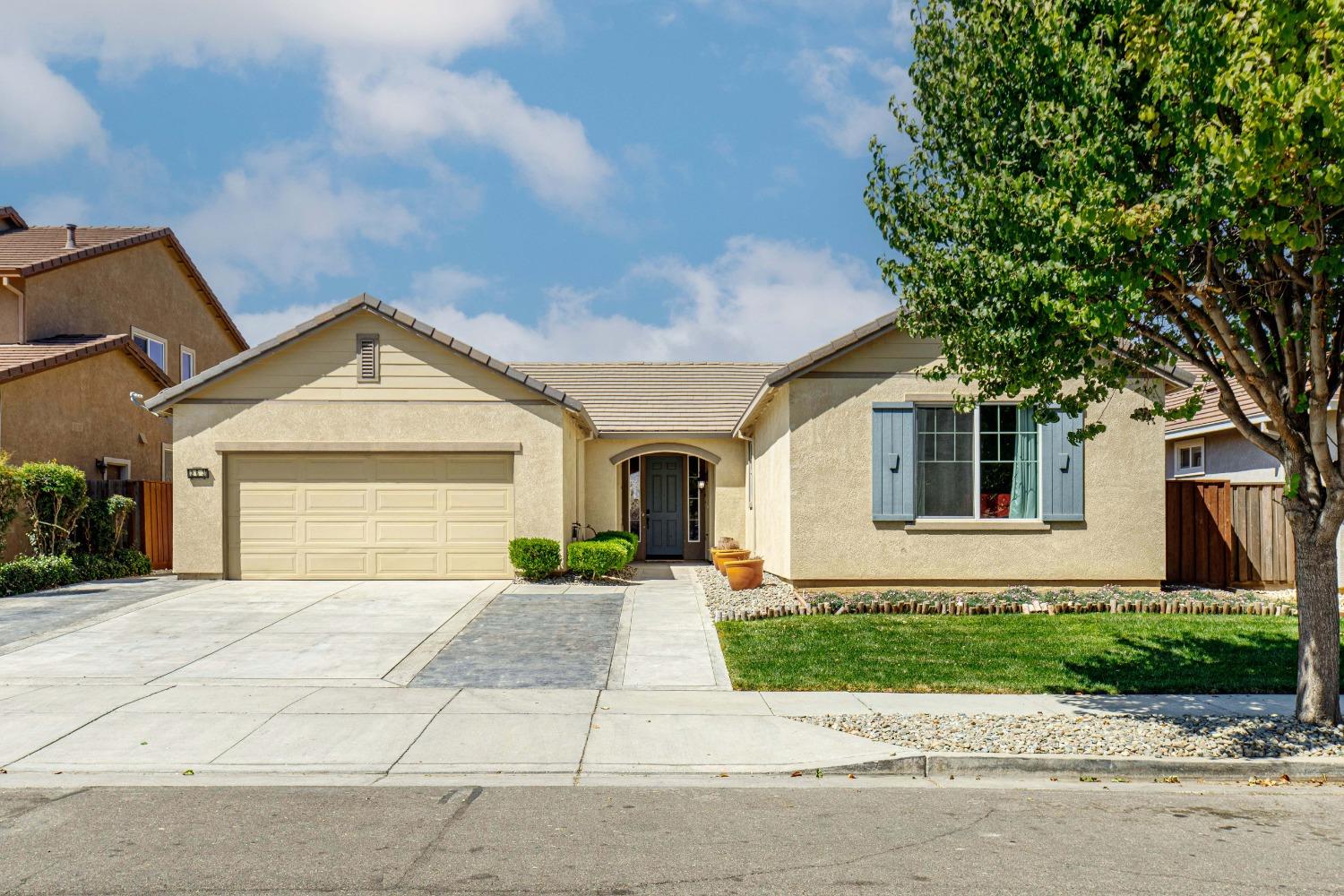 Detail Gallery Image 1 of 1 For 263 Lavender Ln, Patterson,  CA 95363 - 3 Beds | 2 Baths