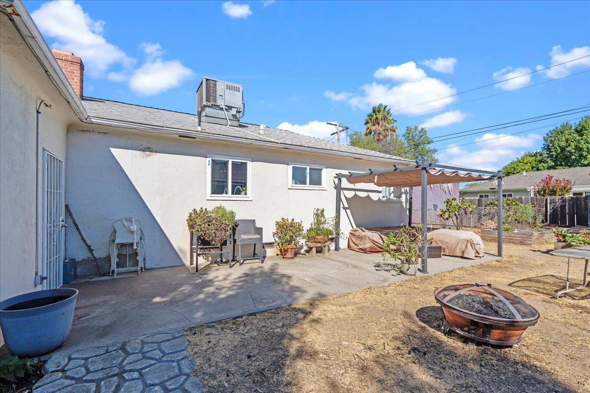 Elmo Court, Manteca, California image 28
