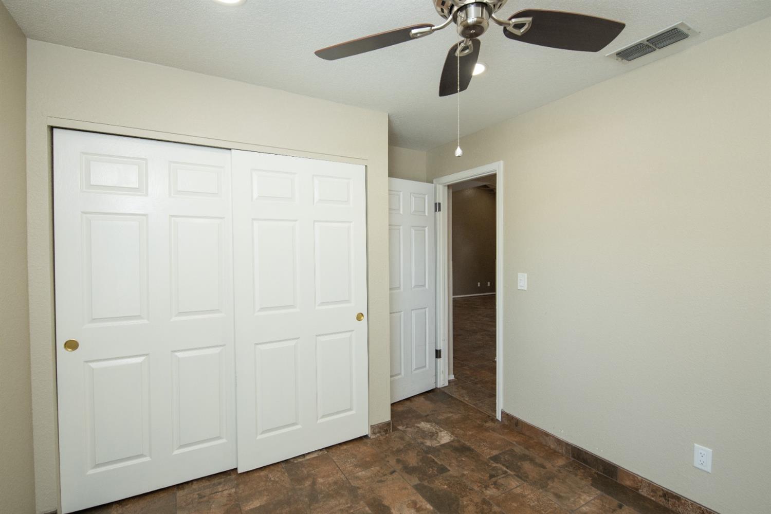 Detail Gallery Image 20 of 34 For 2152 Cobblestone Mnr, Modesto,  CA 95355 - 2 Beds | 2 Baths