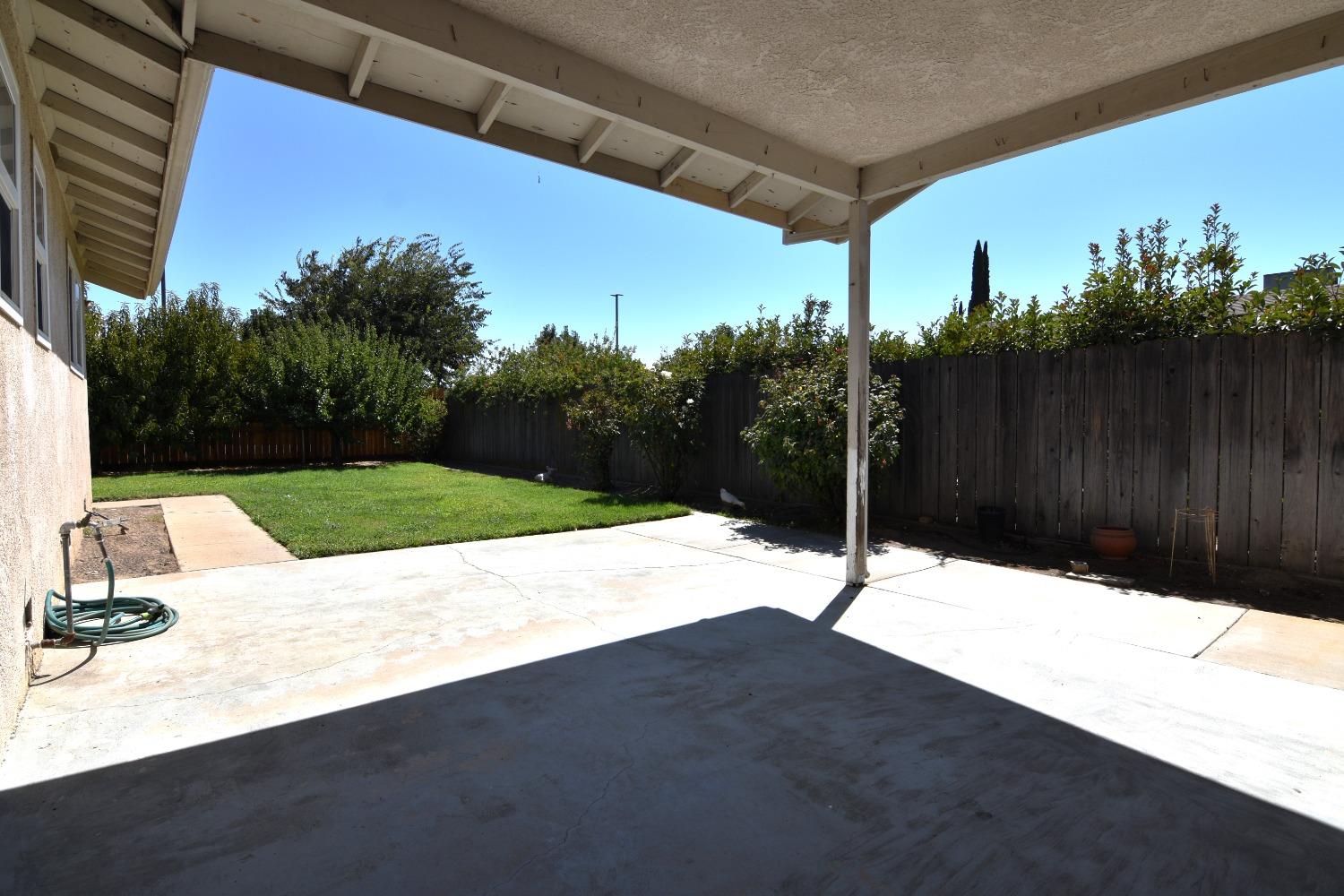 Detail Gallery Image 31 of 40 For 3040 Stern Way, Turlock,  CA 95382 - 3 Beds | 2 Baths