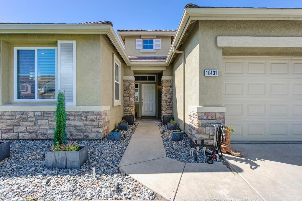 Detail Gallery Image 5 of 50 For 10431 Dnieper Ln, Stockton,  CA 95219 - 4 Beds | 2 Baths