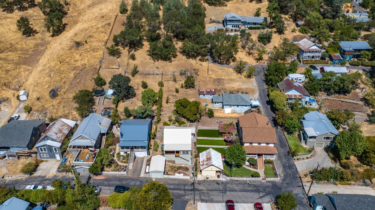 Detail Gallery Image 13 of 38 For 10695 O Neil Aly, Amador City,  CA 95601 - 2 Beds | 1 Baths