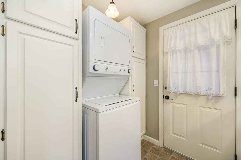 Detail Gallery Image 18 of 33 For 22 Shady Oaks Dr, Folsom,  CA 95630 - 2 Beds | 2 Baths