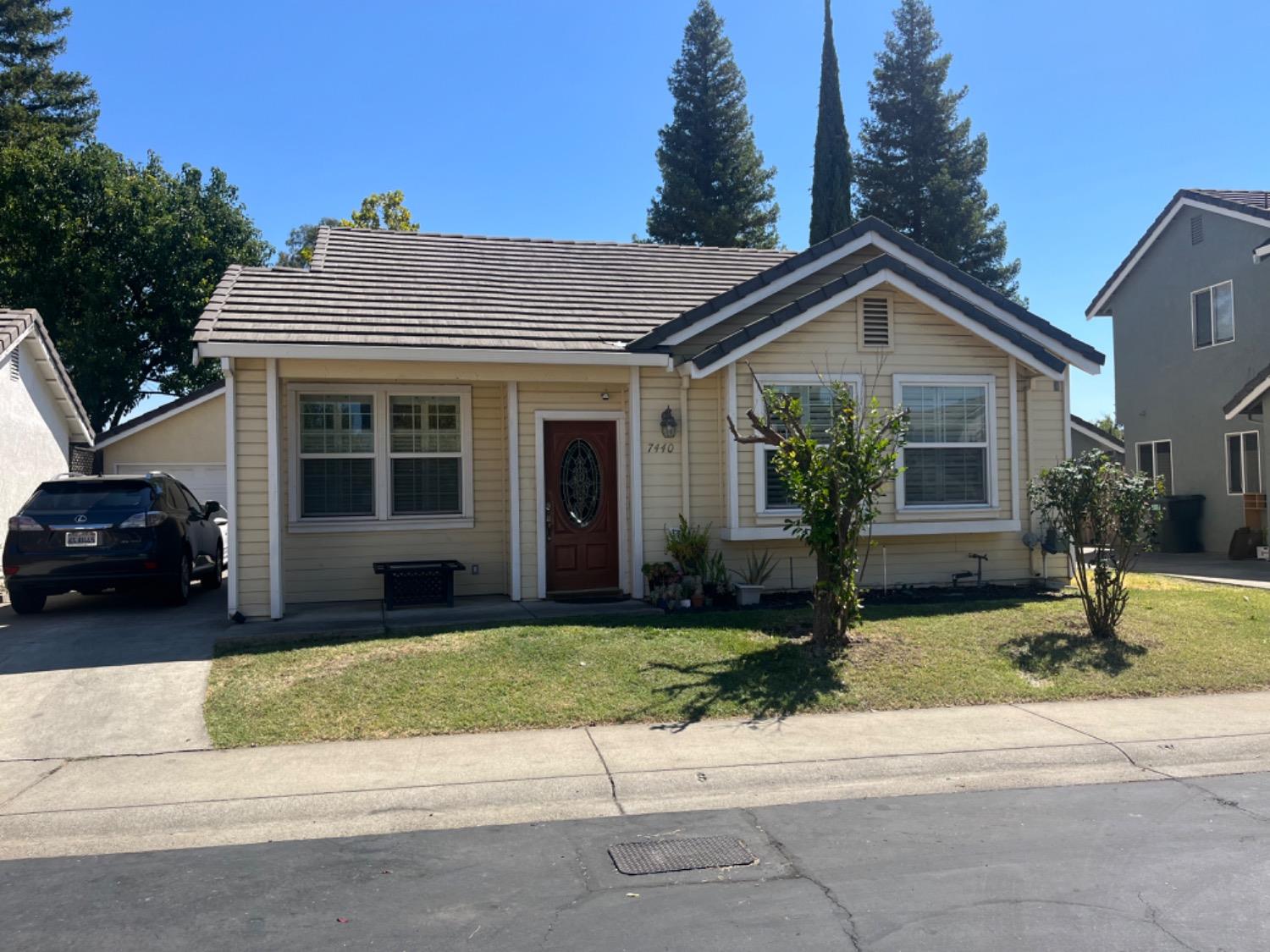 Detail Gallery Image 1 of 1 For 7440 High Point Ln, Sacramento,  CA 95842 - 3 Beds | 2 Baths