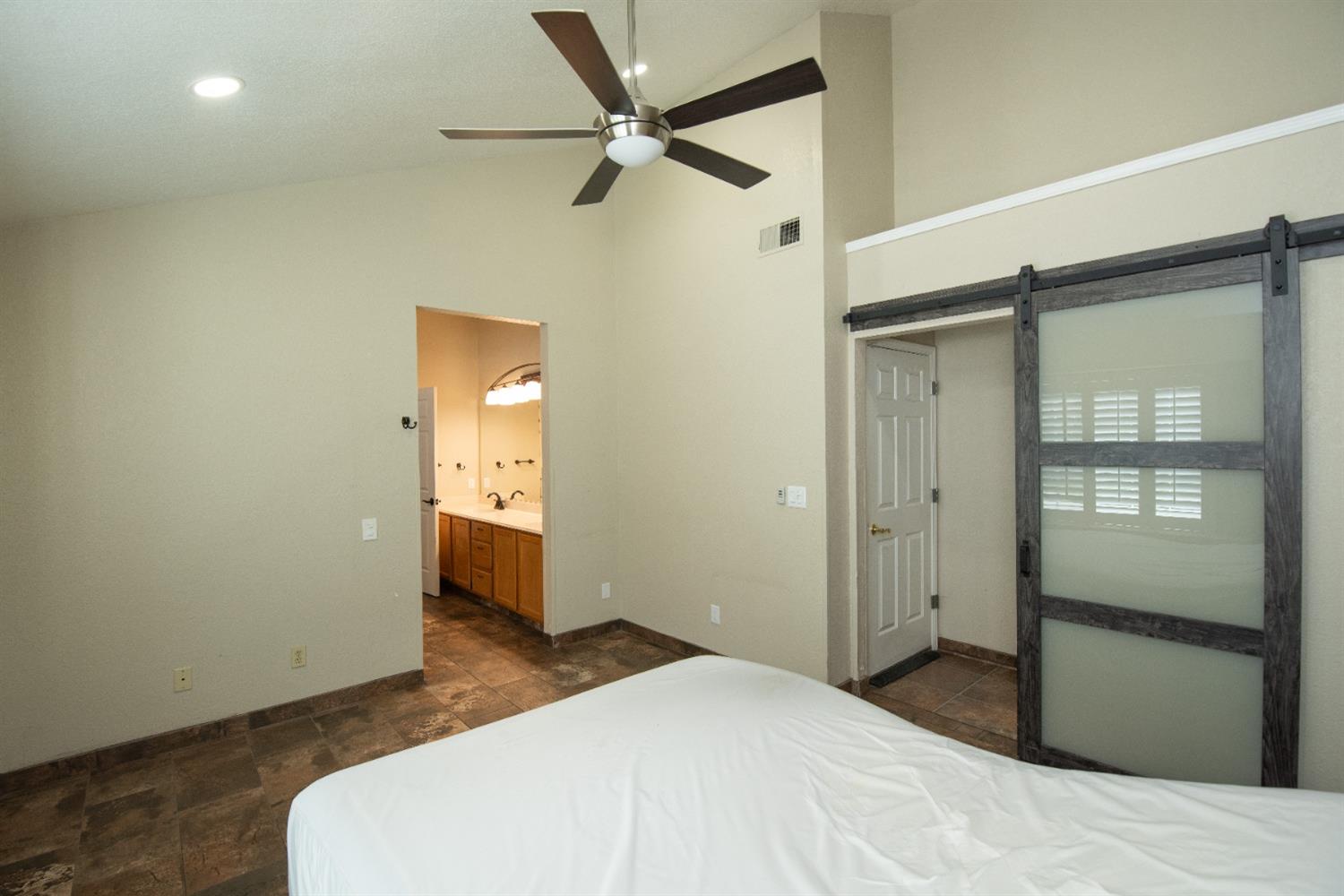 Detail Gallery Image 24 of 34 For 2152 Cobblestone Mnr, Modesto,  CA 95355 - 2 Beds | 2 Baths