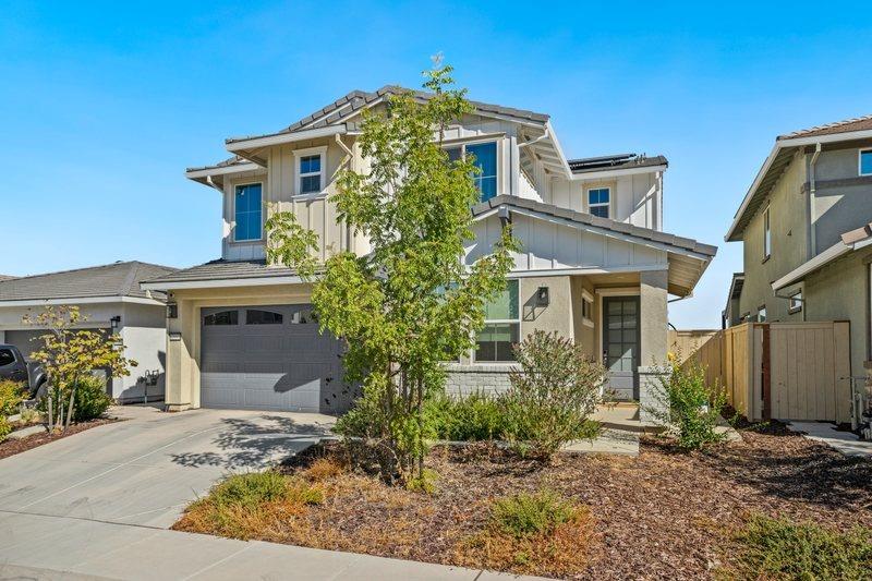 Detail Gallery Image 2 of 54 For 12098 Mircado Way, Rancho Cordova,  CA 95742 - 4 Beds | 3/1 Baths