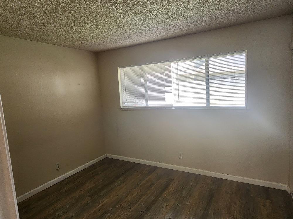 Photo #11: 224098143 Listing 