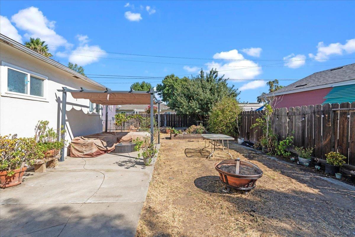 Elmo Court, Manteca, California image 26