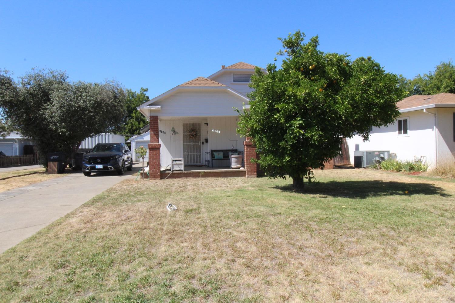 Detail Gallery Image 3 of 39 For 4140 63rd St, Sacramento,  CA 95820 - 2 Beds | 1 Baths