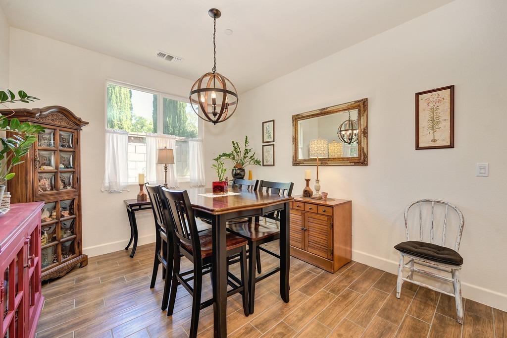 Detail Gallery Image 8 of 84 For 3941 Arco Del Paso Ln, Sacramento,  CA 95834 - 2 Beds | 2 Baths