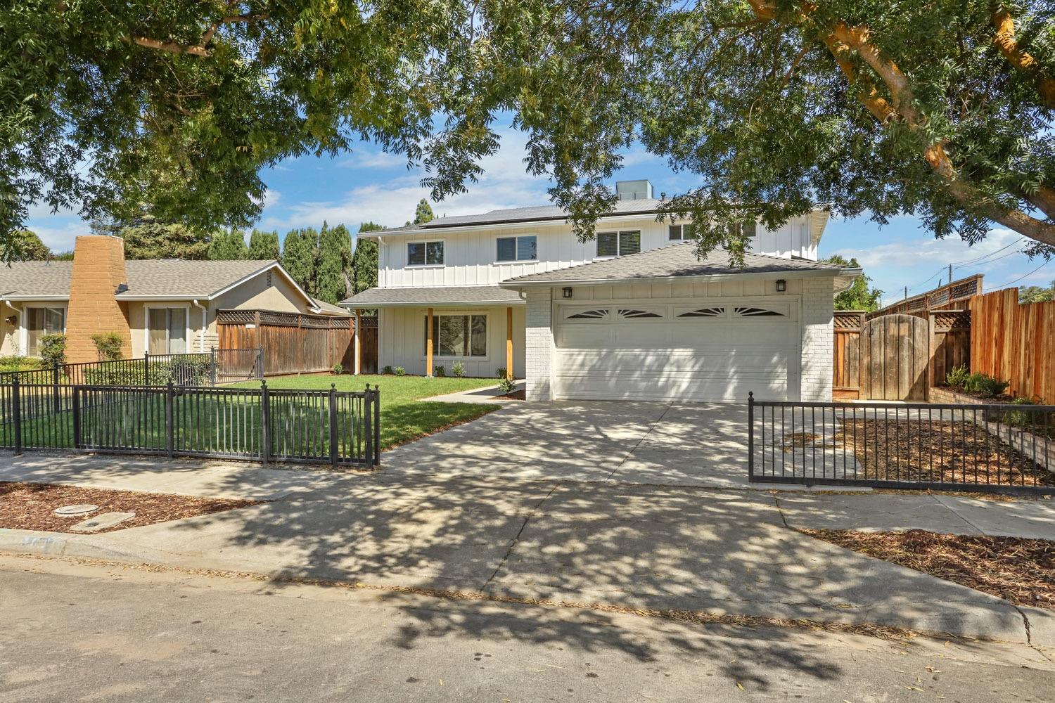 Detail Gallery Image 3 of 62 For 1640 Lincoln Blvd, Tracy,  CA 95376 - 4 Beds | 2/1 Baths