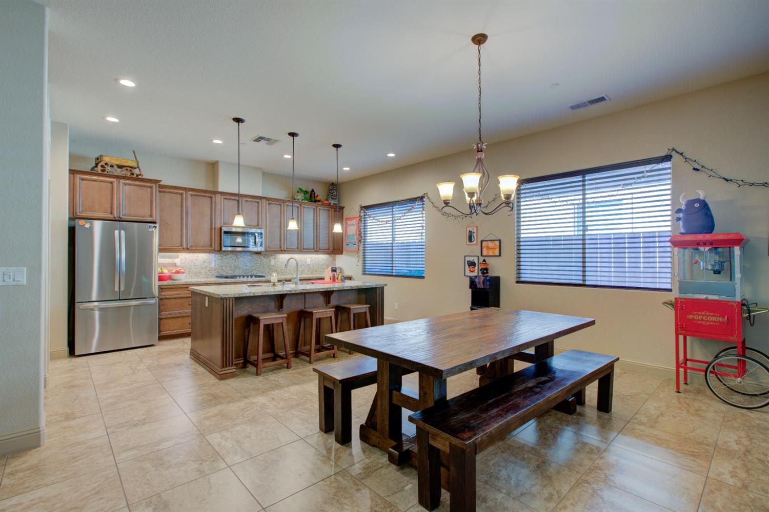 Detail Gallery Image 13 of 38 For 19600 W Verona Way, Hilmar,  CA 95324 - 3 Beds | 2 Baths