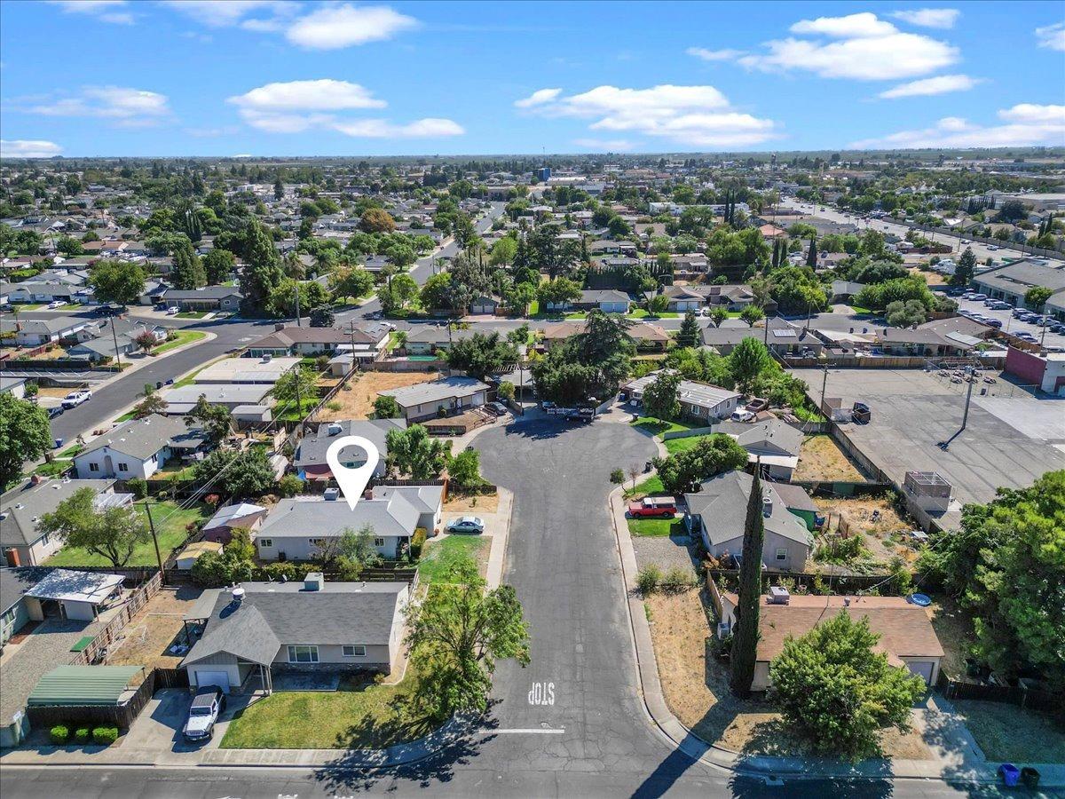 Elmo Court, Manteca, California image 31