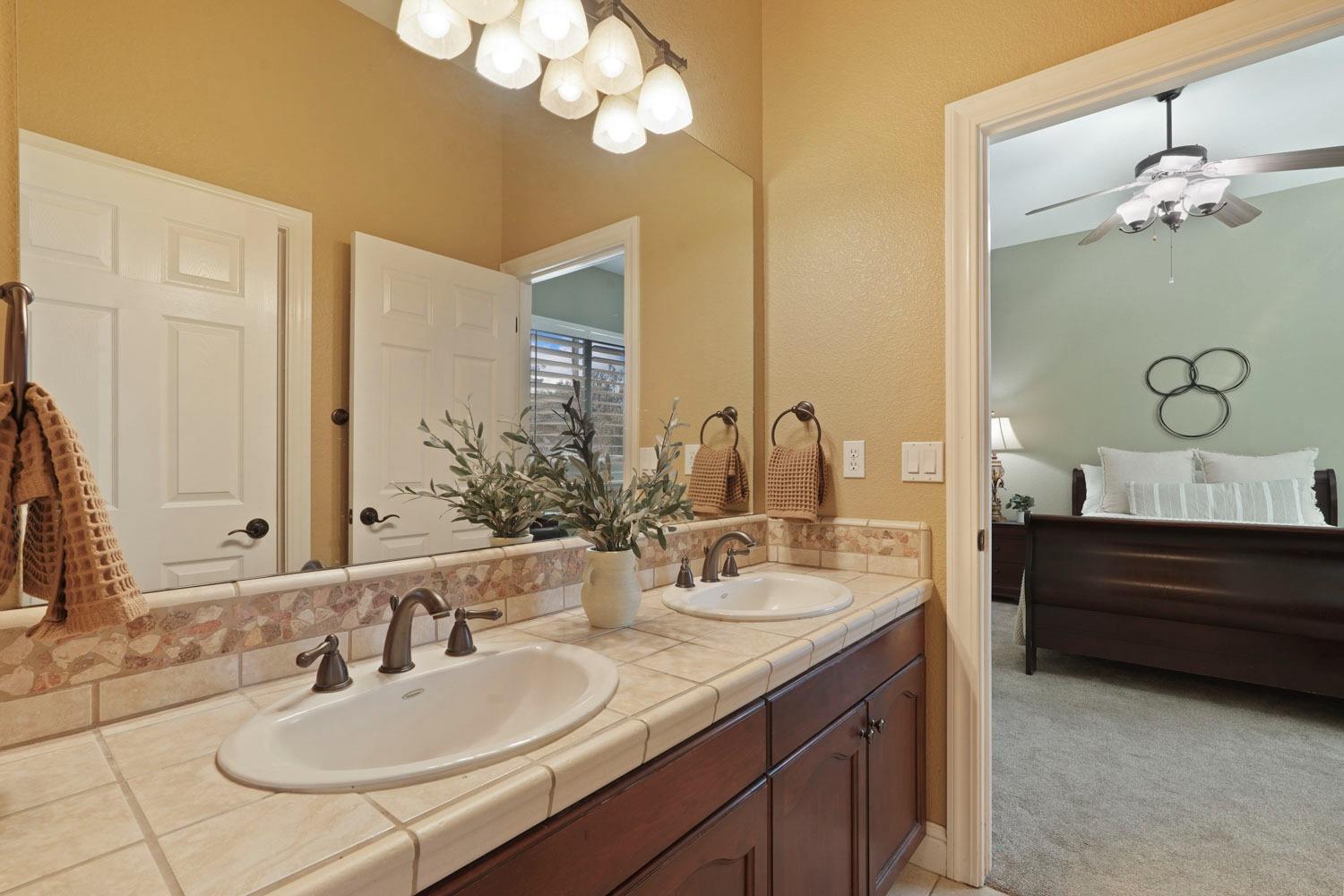 Detail Gallery Image 32 of 39 For 16551 N Manor Ln, Lodi,  CA 95240 - 5 Beds | 4 Baths