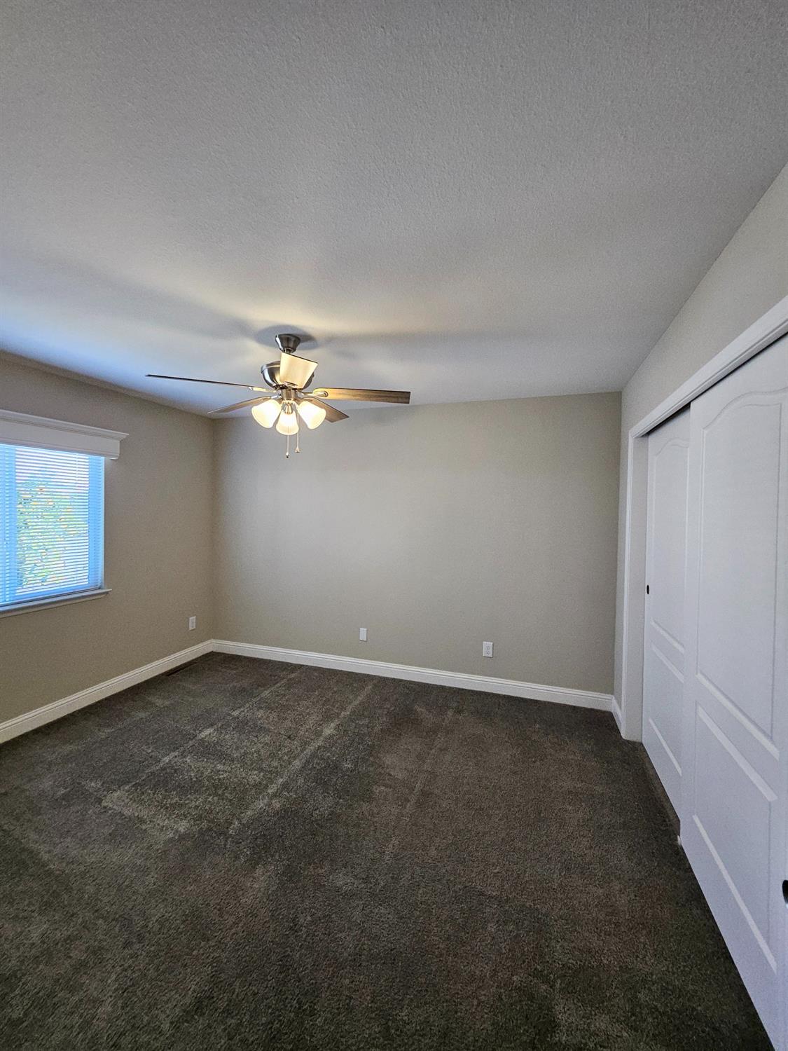 Detail Gallery Image 9 of 13 For 150 Pestana Ave 1, Manteca,  CA 95336 - 2 Beds | 1 Baths