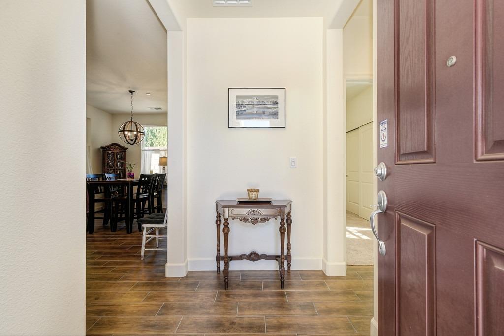 Detail Gallery Image 6 of 84 For 3941 Arco Del Paso Ln, Sacramento,  CA 95834 - 2 Beds | 2 Baths