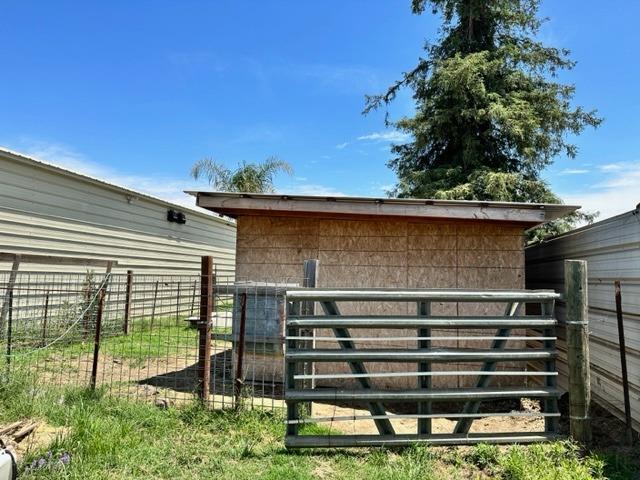 Detail Gallery Image 11 of 13 For 2820 Carol Ln, Modesto,  CA 95358 - 2 Beds | 1/1 Baths