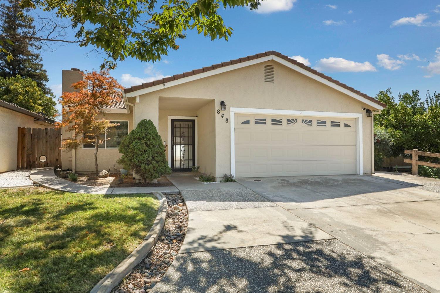 Detail Gallery Image 1 of 1 For 848 Pennington Pl, Modesto,  CA 95356 - 2 Beds | 2 Baths