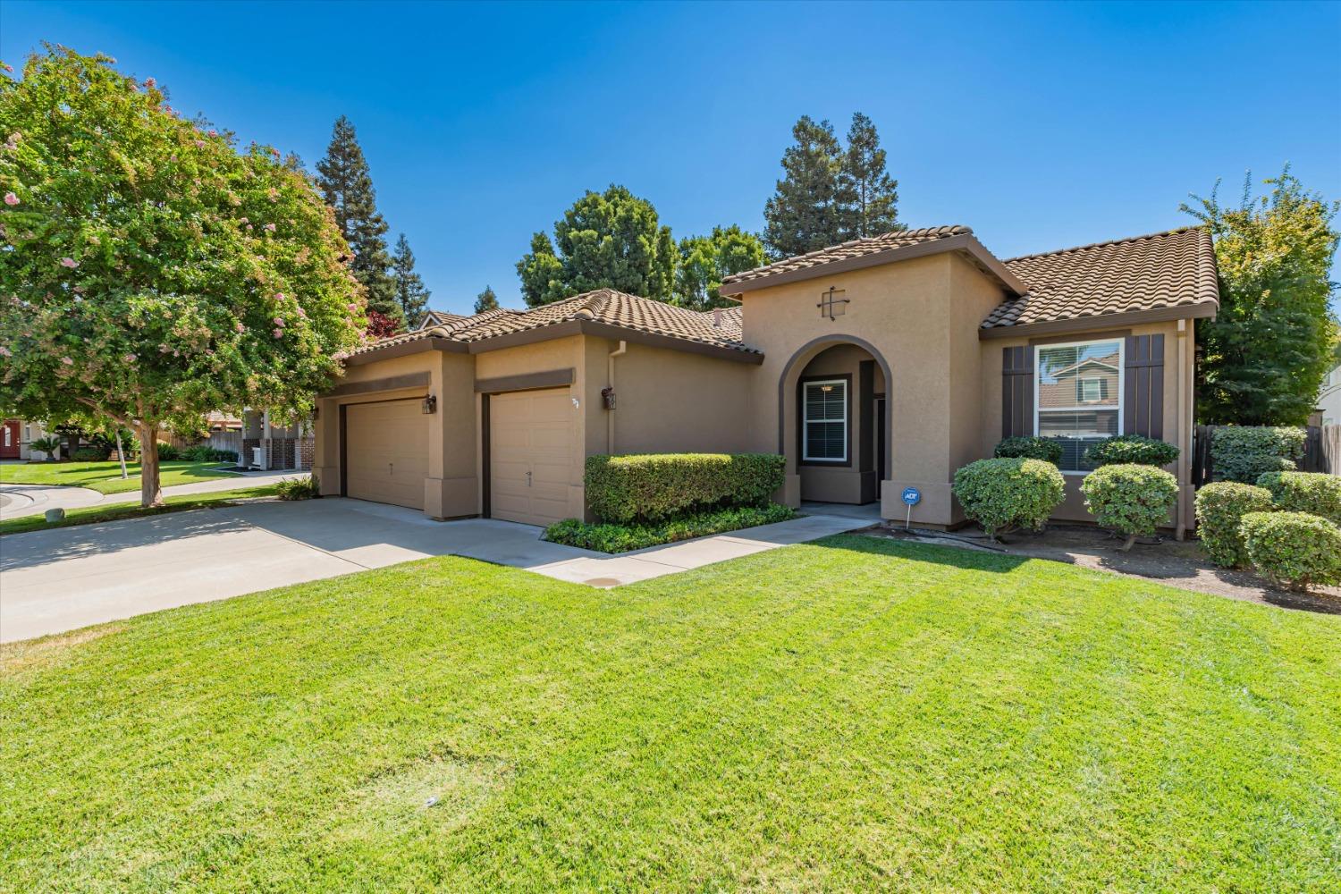 Detail Gallery Image 1 of 1 For 2626 Centerpiece Ct, Riverbank,  CA 95367 - 4 Beds | 2 Baths