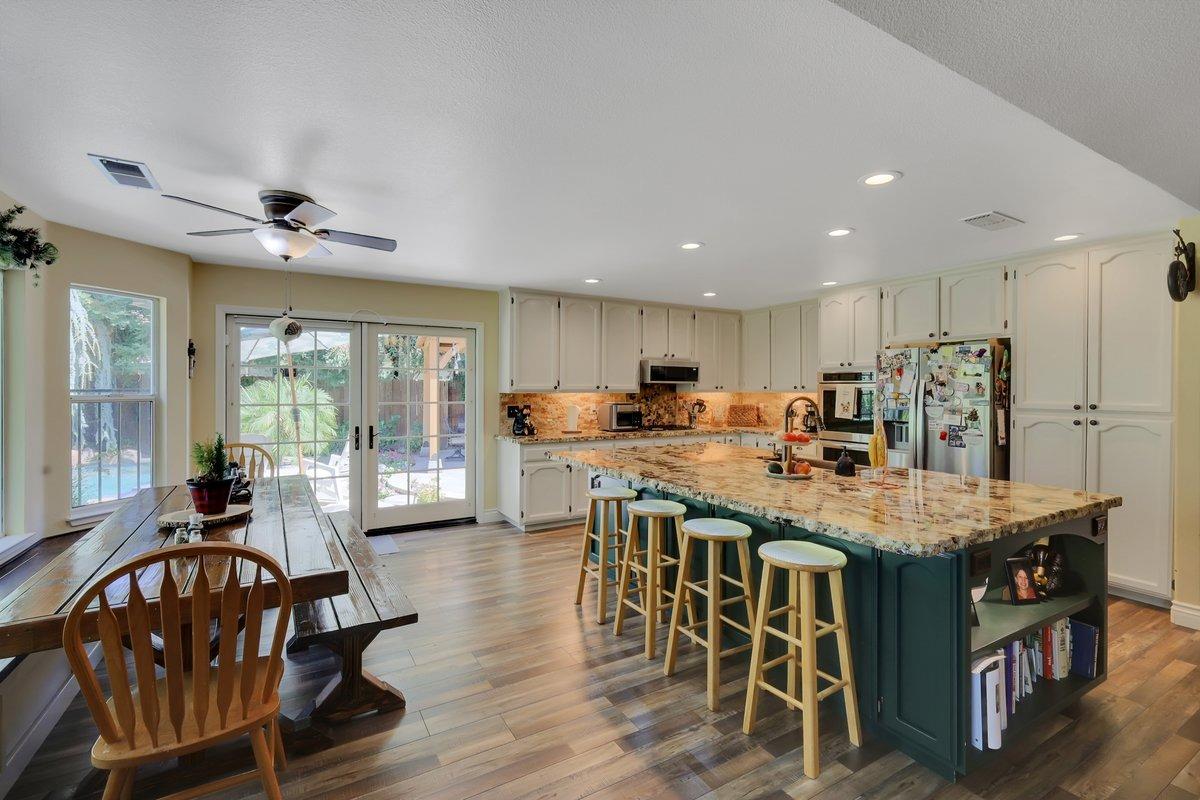 Detail Gallery Image 10 of 55 For 3089 Granite Dr, Yuba City,  CA 95993 - 3 Beds | 2/1 Baths