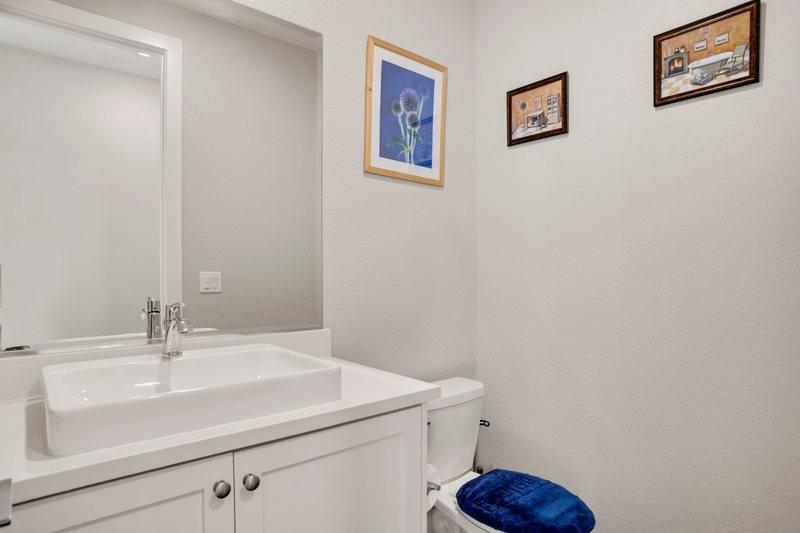 Detail Gallery Image 39 of 54 For 12098 Mircado Way, Rancho Cordova,  CA 95742 - 4 Beds | 3/1 Baths