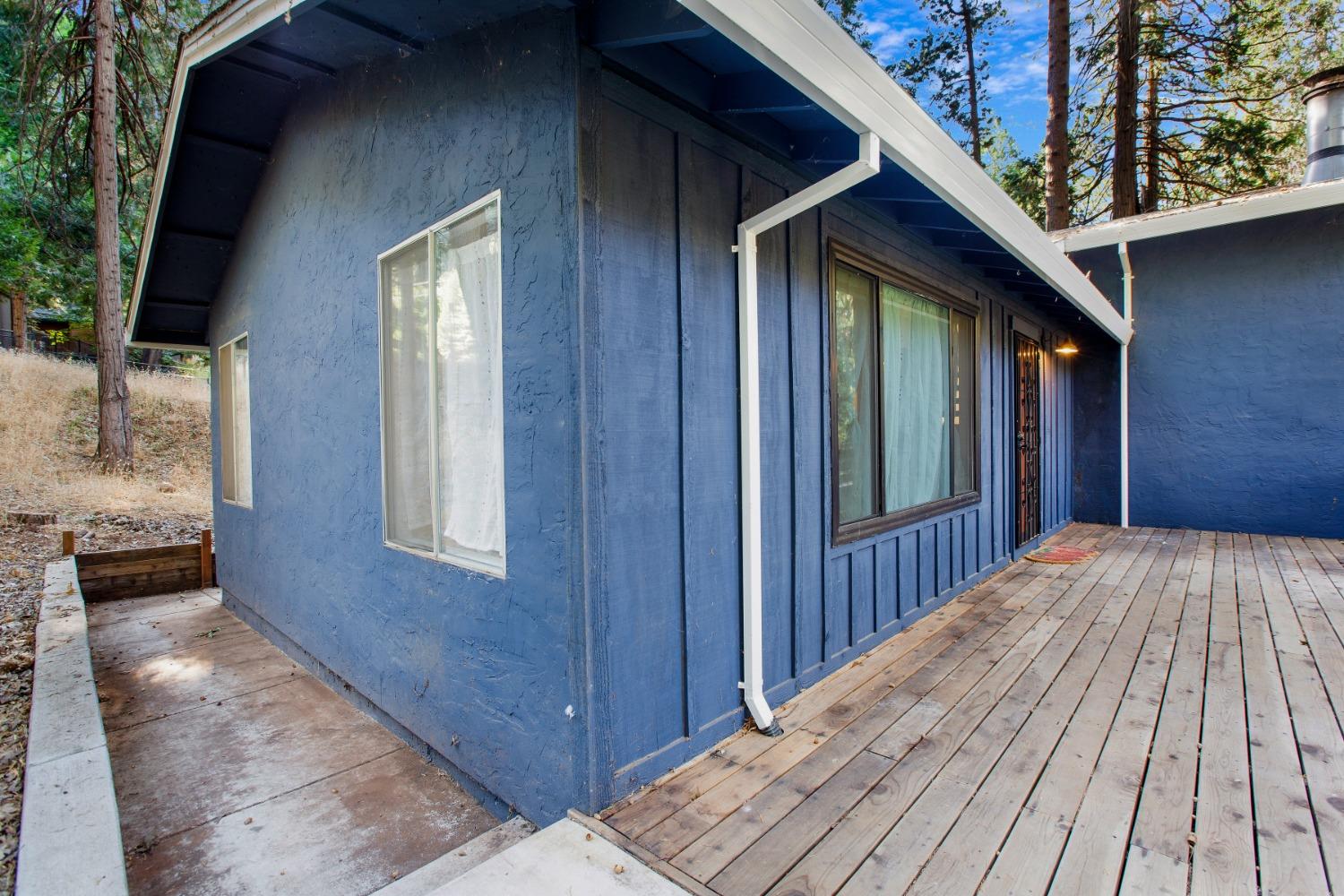 Detail Gallery Image 8 of 30 For 2844 Lilac Rd, Pollock Pines,  CA 95726 - 3 Beds | 2 Baths