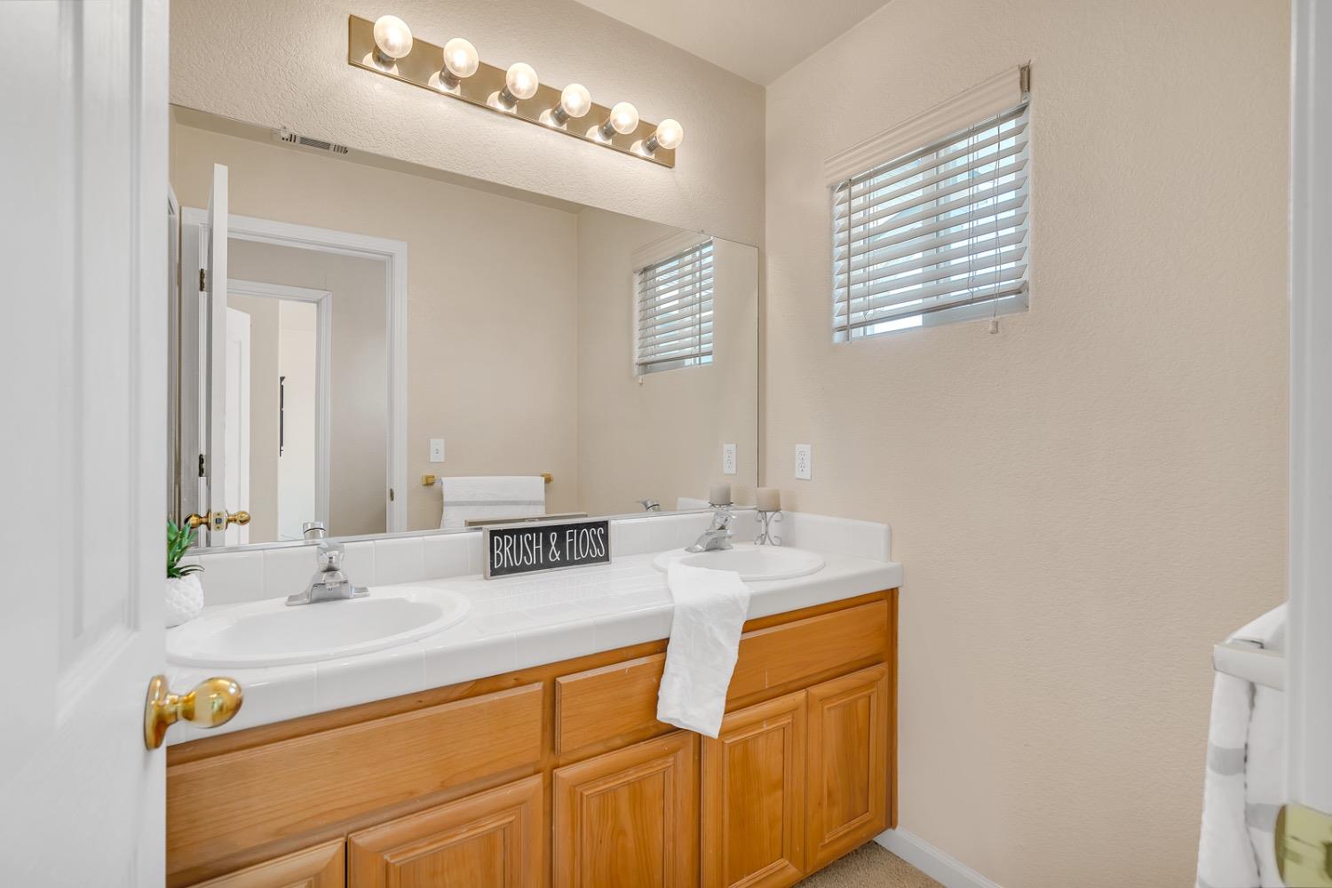 Detail Gallery Image 36 of 48 For 1818 De Anza Way, Los Banos,  CA 93635 - 4 Beds | 3/1 Baths