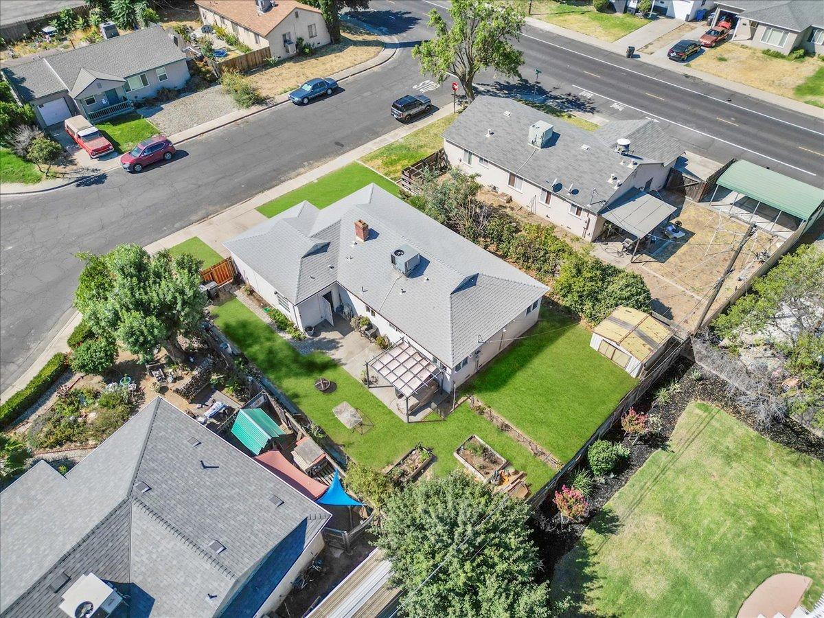 Elmo Court, Manteca, California image 30