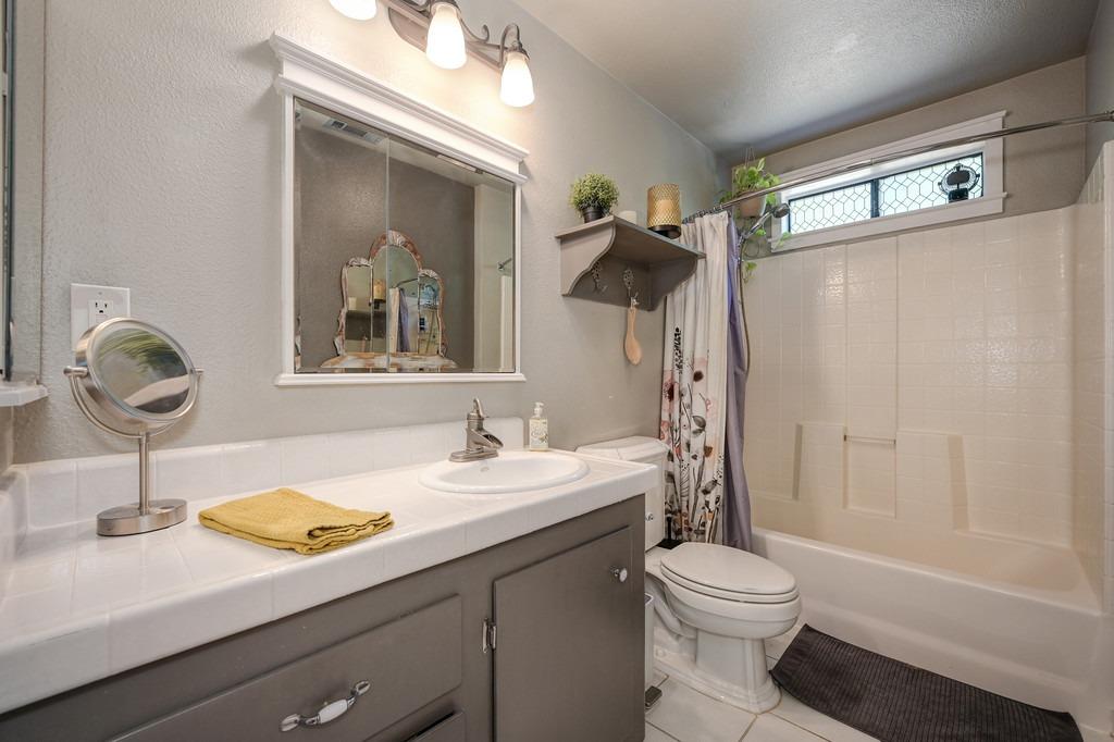 Detail Gallery Image 26 of 54 For 605 Sibley St, Folsom,  CA 95630 - 2 Beds | 1 Baths