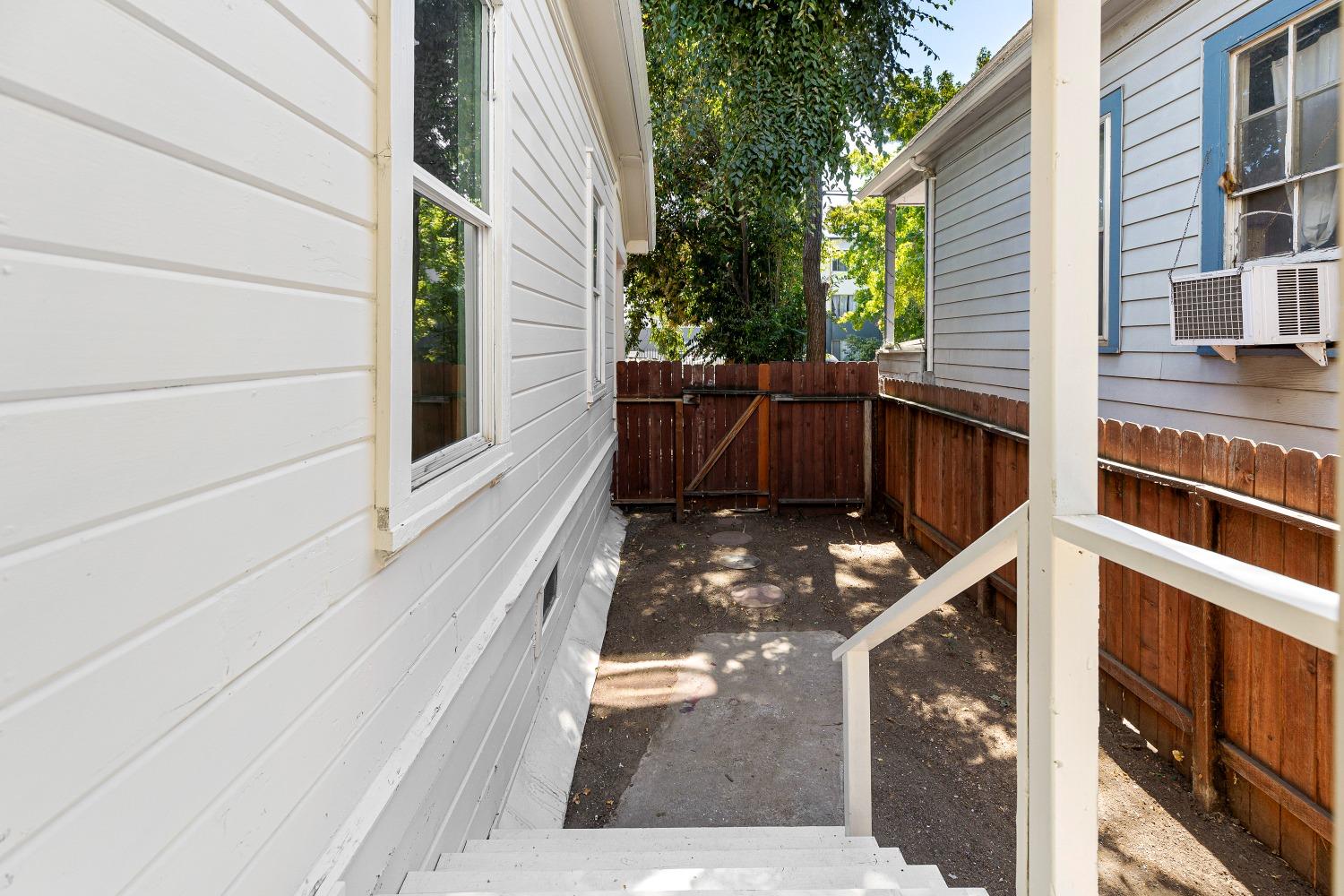 Detail Gallery Image 34 of 35 For 205 W Magnolia, Stockton,  CA 95203 - 3 Beds | 2 Baths