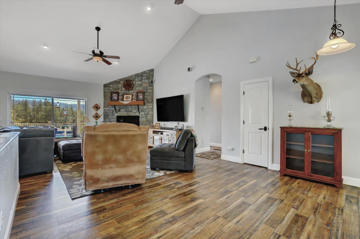 Detail Gallery Image 8 of 99 For 10213 Tyler Foote Rd, Nevada City,  CA 95959 - 3 Beds | 2/1 Baths