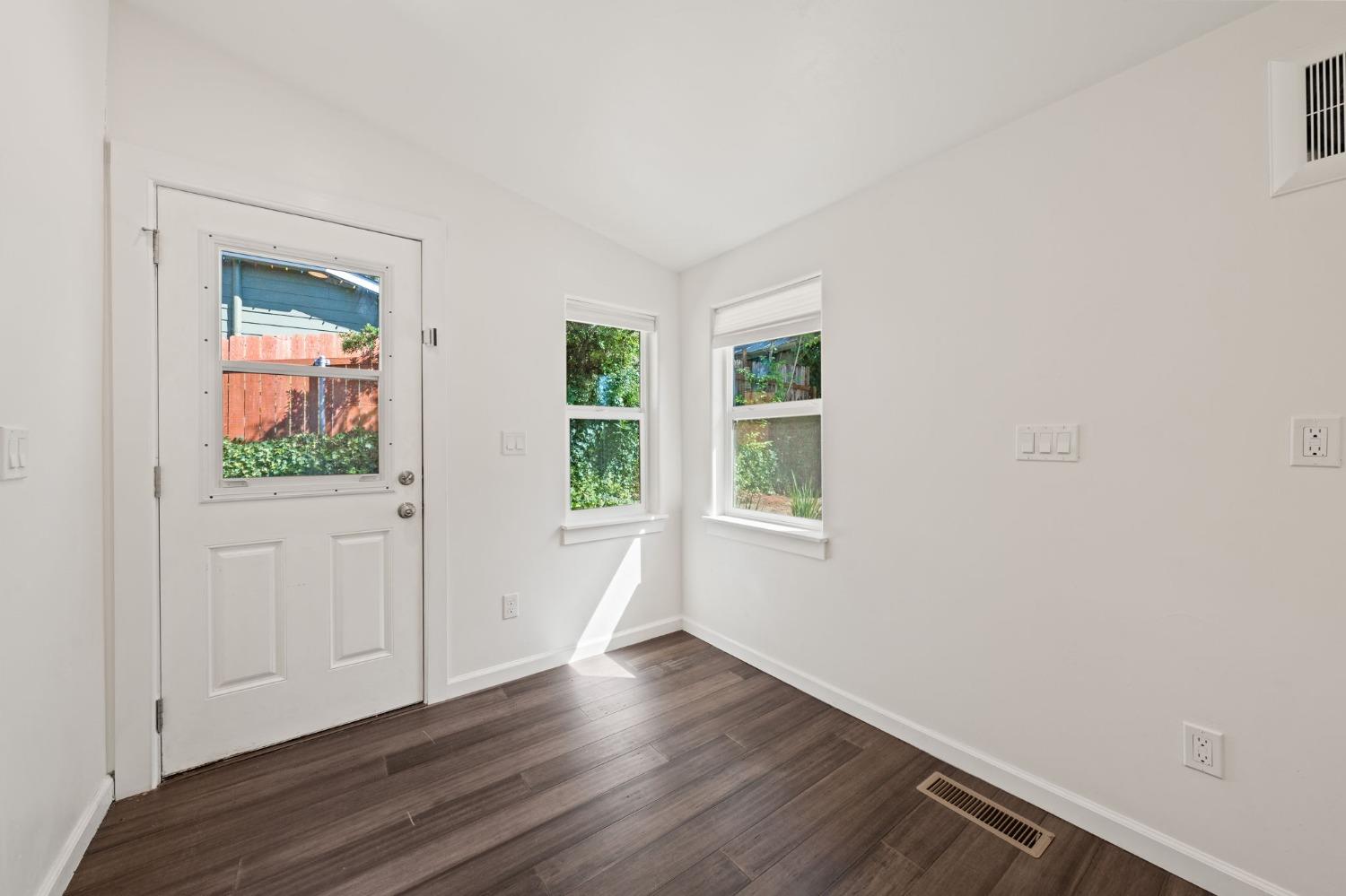 Detail Gallery Image 16 of 45 For 110 S Foresthill St, Colfax,  CA 95713 - 2 Beds | 1 Baths