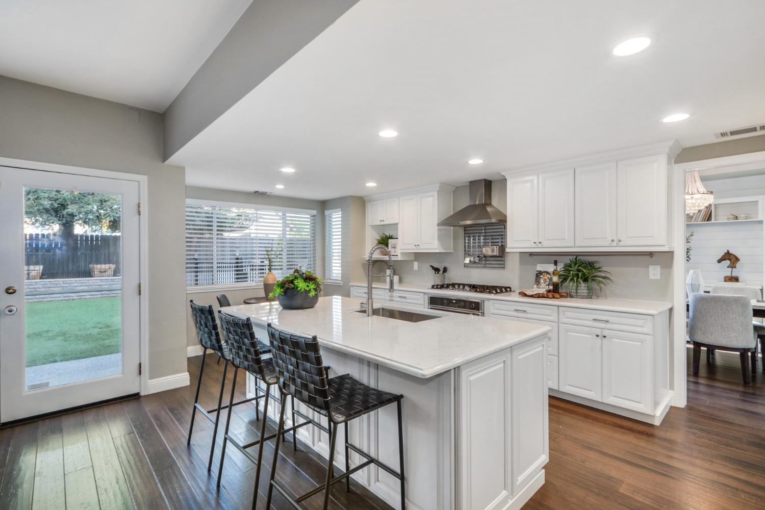 Detail Gallery Image 19 of 44 For 1107 Creek Ridge Ct, Roseville,  CA 95747 - 5 Beds | 2/1 Baths