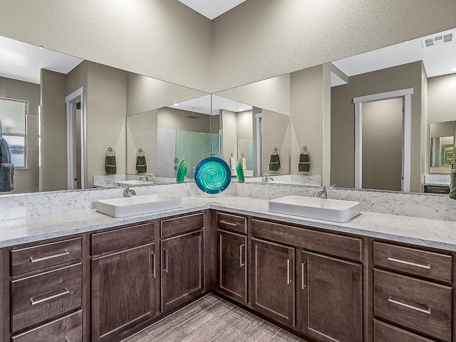 Detail Gallery Image 23 of 54 For 2561 Orsay Way, El Dorado Hills,  CA 95762 - 4 Beds | 3/2 Baths