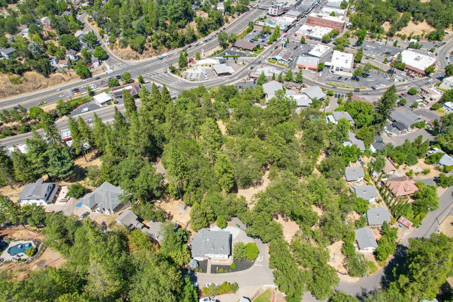 Detail Gallery Image 4 of 33 For 3099 Degolia St, Placerville,  CA 95667 - 3 Beds | 2/1 Baths