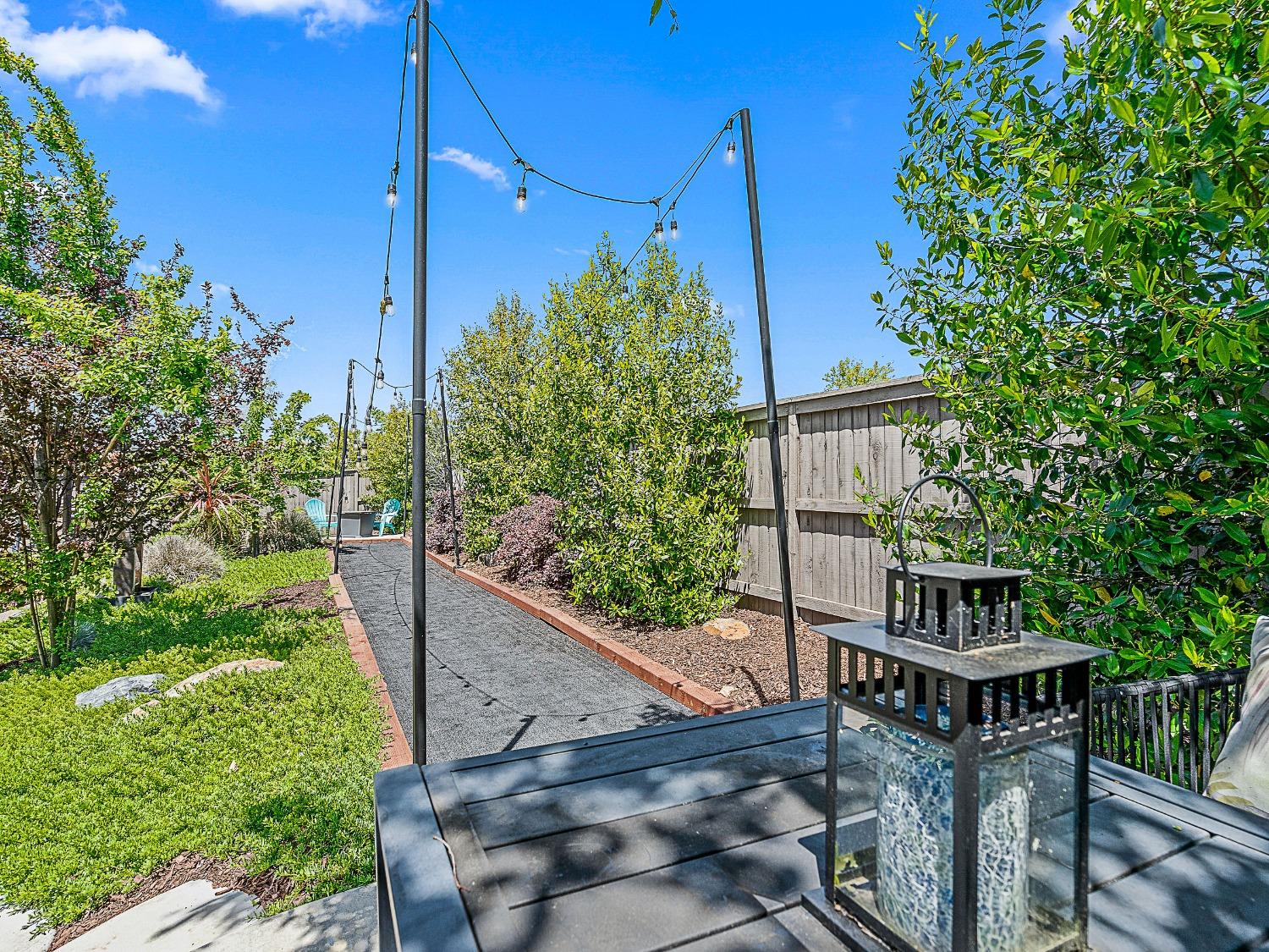 Detail Gallery Image 8 of 54 For 2561 Orsay Way, El Dorado Hills,  CA 95762 - 4 Beds | 3/2 Baths