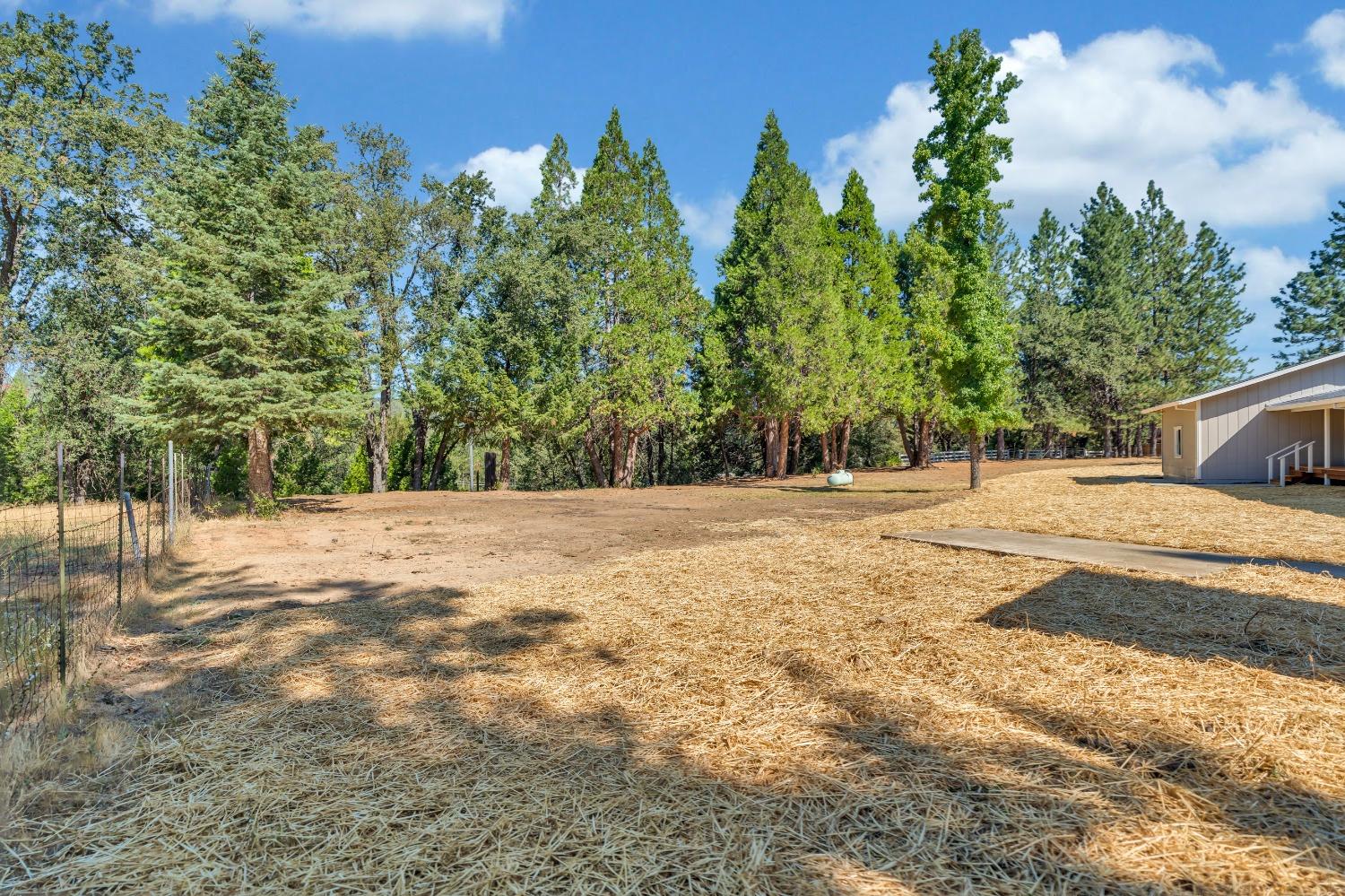 Detail Gallery Image 45 of 61 For 4930 Oak Leaf Cir, Placerville,  CA 95667 - 3 Beds | 2 Baths