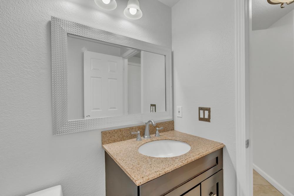 Detail Gallery Image 22 of 59 For 8946 White Star Way, Elk Grove,  CA 95758 - 4 Beds | 2/1 Baths