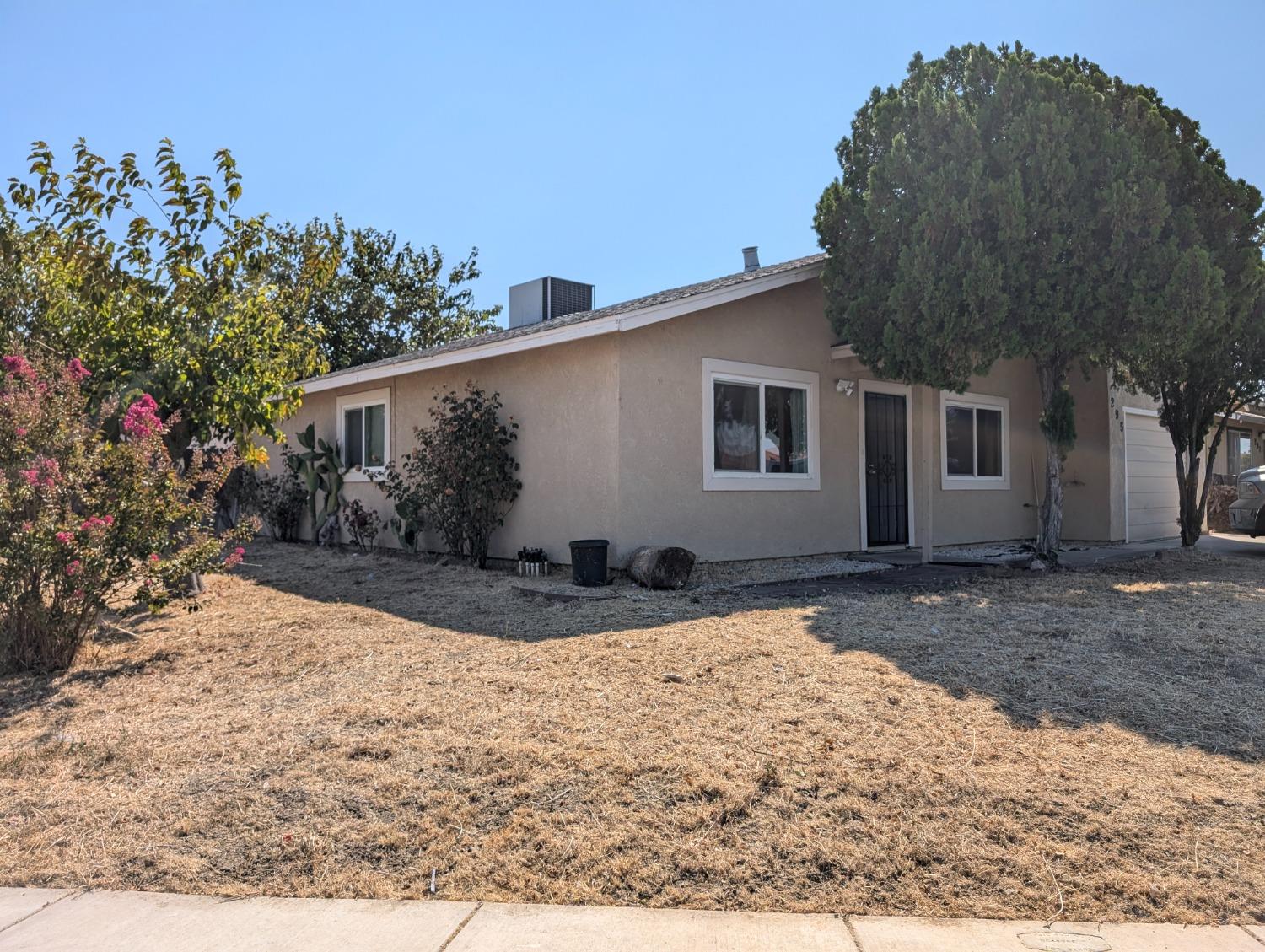 Detail Gallery Image 1 of 1 For 295 N Overland Rd, Los Banos,  CA 93635 - 3 Beds | 2 Baths